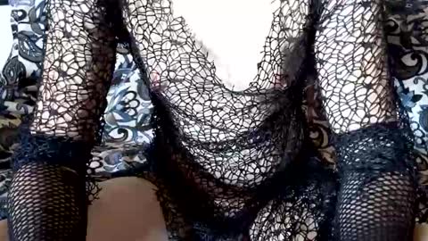 Sylexia online show from October 17, 2025, 6:43 pm