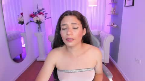 Snapshot of sylvana_cox chatting on June 20, 2026, 5:32 am sylvana online show from June 20, 2026, 5:32 am