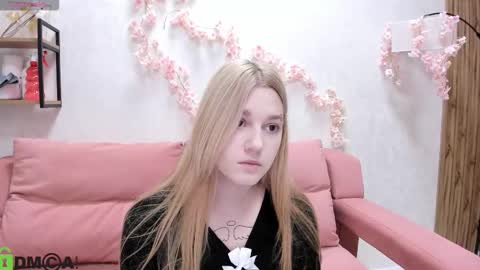 Snapshot of sylvia_ortiz chatting on September 15, 2025, 8:03 am Sylvia online show from September 15, 2025, 8:03 am