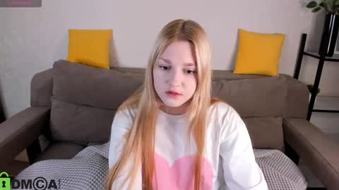 Snapshot of sylvia_ortiz chatting on October 10, 2025, 9:41 am Sylvia online show from October 10, 2025, 9:41 am