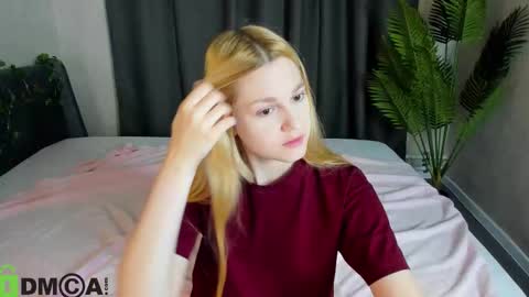 Snapshot of sylvia_ortiz chatting on October 26, 2025, 1:00 am Sylvia online show from October 26, 2025, 1:00 am