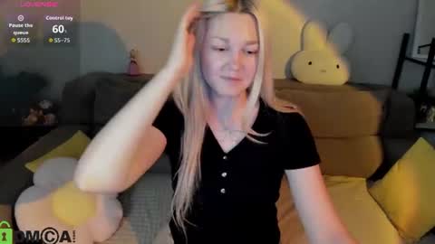 Snapshot of sylvia_ortiz chatting on July 24, 2026, 1:03 am Sylvia online show from July 24, 2026, 1:03 am