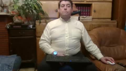 sympa_trique online show from January 24, 2025, 4:06 pm