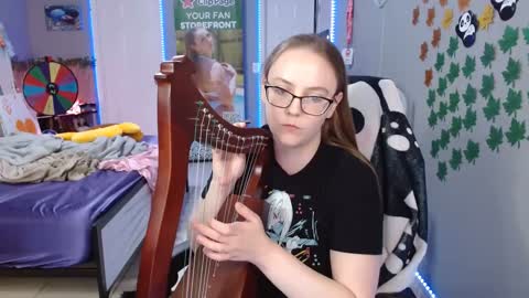 Jennah online show from December 1, 2025, 11:10 pm