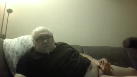 Snapshot of synek65 chatting on December 21, 2024, 4:52 am synek65 online show from December 21, 2024, 4:52 am