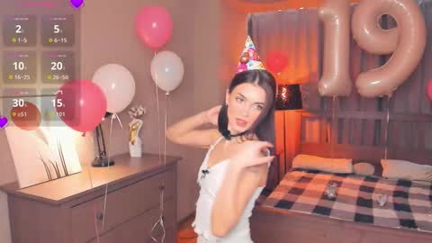 Snapshot of synne_glows chatting on October 17, 2025, 7:11 am Eva online show from October 17, 2025, 7:11 am