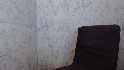 SyrenDixon online show from April 28, 2026, 6:57 pm
