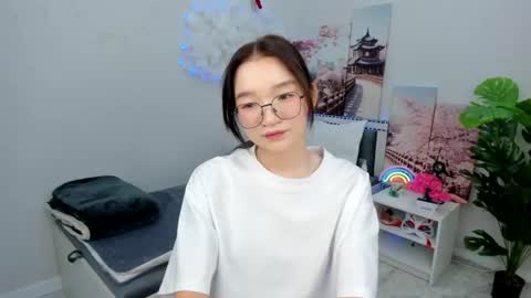 Snapshot of syuri_sun chatting on June 11, 2026, 2:37 pm Yuki online show from June 11, 2026, 2:37 pm