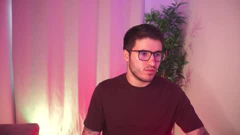 t0ny_wylie online show from February 22, 2026, 4:05 pm