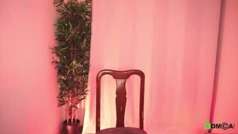 t0ny_wylie online show from July 29, 2026, 9:07 am