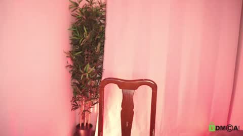 t0ny_wylie online show from July 30, 2026, 9:08 am