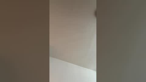 Snapshot of t954127 chatting on March 27, 2026, 8:26 am t954127 online show from March 27, 2026, 8:26 am