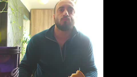 Snapshot of t_huracane chatting on May 6, 2026, 11:26 am Huracane online show from May 6, 2026, 11:26 am