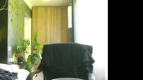 Snapshot of t_huracane chatting on May 10, 2026, 9:14 am Huracane online show from May 10, 2026, 9:14 am