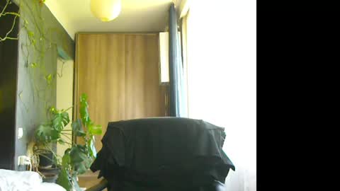 Snapshot of t_huracane chatting on May 11, 2026, 5:24 am Huracane online show from May 11, 2026, 5:24 am