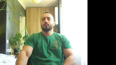 Snapshot of t_huracane chatting on May 14, 2026, 5:03 am Huracane online show from May 14, 2026, 5:03 am