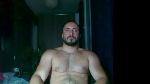 Snapshot of t_huracane chatting on June 12, 2026, 5:12 pm Huracane online show from June 12, 2026, 5:12 pm
