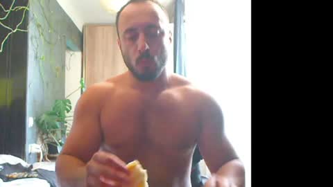 Snapshot of t_huracane chatting on June 27, 2026, 3:50 pm Huracane online show from June 27, 2026, 3:50 pm