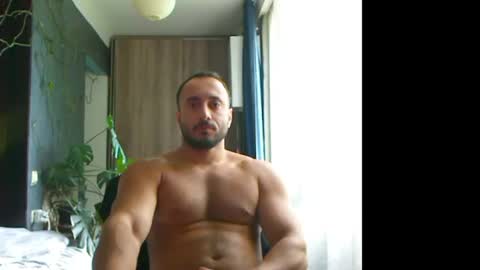 Snapshot of t_huracane chatting on July 19, 2026, 3:38 pm Huracane online show from July 19, 2026, 3:38 pm