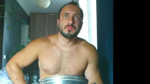 Snapshot of t_huracane chatting on August 2, 2026, 4:05 pm Huracane online show from August 2, 2026, 4:05 pm