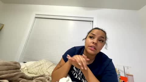 Snapshot of t_princess_t chatting on February 3, 2025, 2:36 am t_princess_t online show from February 3, 2025, 2:36 am