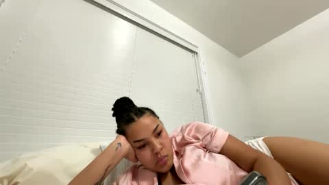 Snapshot of t_princess_t chatting on February 17, 2025, 5:36 am t_princess_t online show from February 17, 2025, 5:36 am