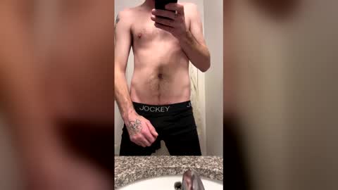 Snapshot of t_whatuwant chatting on December 16, 2025, 8:03 pm t_whatuwant online show from December 16, 2025, 8:03 pm