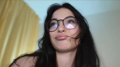 T A A H I R A online show from February 5, 2025, 11:39 pm