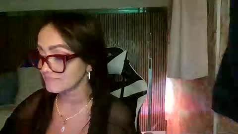 yameil online show from July 22, 2026, 7:38 pm