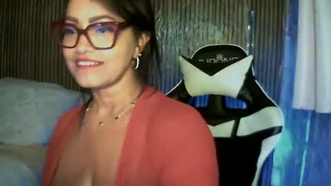 yameil online show from July 30, 2026, 10:09 pm