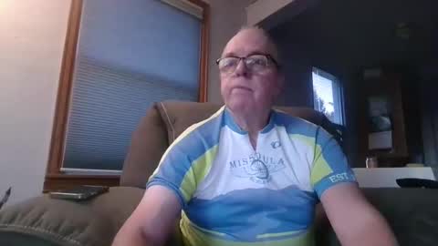 Snapshot of tacrunner66_ chatting on February 12, 2025, 1:30 am tacrunner66_ online show from February 12, 2025, 1:30 am