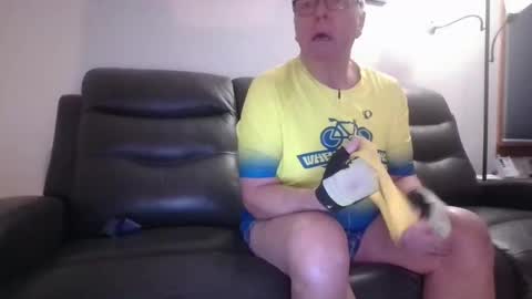 tacrunner66_ online show from February 13, 2025, 2:52 pm