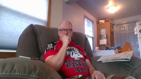 Snapshot of tacrunner66_ chatting on February 19, 2025, 7:16 pm tacrunner66_ online show from February 19, 2025, 7:16 pm