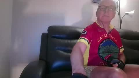 tacrunner66_ online show from October 30, 2025, 2:07 pm