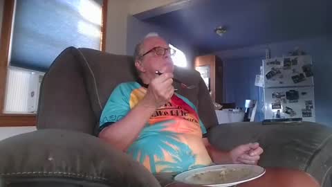 Snapshot of tacrunner66_ chatting on July 6, 2026, 2:19 am tacrunner66_ online show from July 6, 2026, 2:19 am
