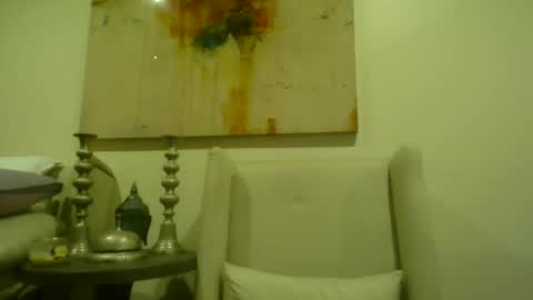 Snapshot of taiboi chatting on December 28, 2024, 12:45 pm TaiBoi online show from December 28, 2024, 12:45 pm