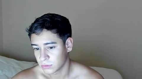 Snapshot of tairoanddagnye chatting on March 29, 2026, 4:12 am Tairo online show from March 29, 2026, 4:12 am