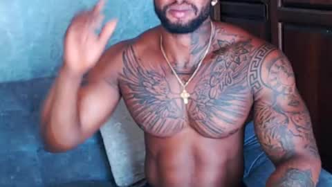 Tairon Tucke online show from January 8, 2025, 2:46 pm