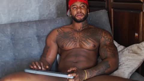 Tairon Tucke online show from January 22, 2025, 1:42 pm