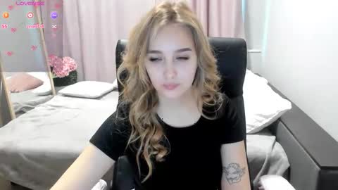 Taisia online show from February 25, 2026, 9:08 am