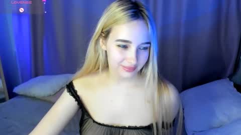 Snapshot of taisia_hot chatting on May 20, 2026, 8:09 am Taisia online show from May 20, 2026, 8:09 am