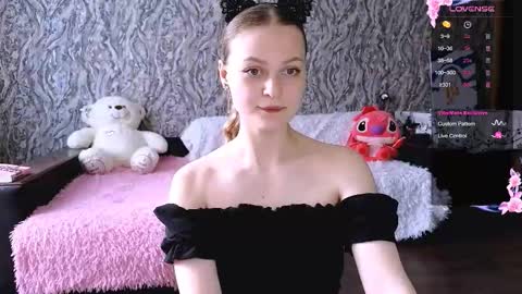 Snapshot of taissia_sweet chatting on March 19, 2026, 8:40 am Im Taya online show from March 19, 2026, 8:40 am