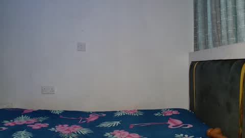 Snapshot of taisy_aura chatting on November 16, 2025, 5:24 am Taisy online show from November 16, 2025, 5:24 am