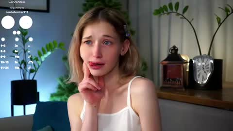 Mia online show from February 25, 2025, 12:58 am