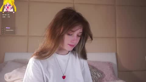 Snapshot of taitehambelton chatting on May 29, 2026, 1:47 am Mia online show from May 29, 2026, 1:47 am