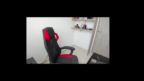 Snapshot of takaragr chatting on January 13, 2025, 5:12 pm kalagr online show from January 13, 2025, 5:12 pm