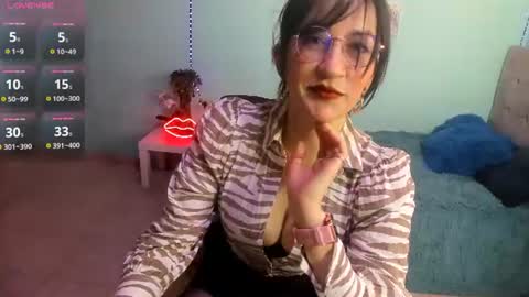Snapshot of talia_mystic chatting on July 10, 2026, 2:08 pm Talia mia online show from July 10, 2026, 2:08 pm