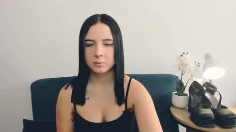 taliasensitive online show from March 28, 2026, 11:43 am