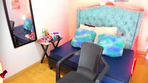 Talia Sky online show from April 28, 2026, 4:01 pm