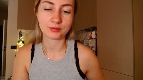  Kira  online show from March 13, 2026, 8:32 am